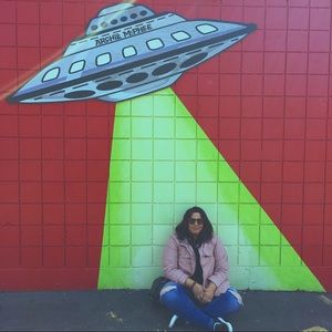 Meet your Posher, Alyssa